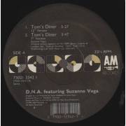 D.N.A. FEAT SUZANNE VEGA - TOM'S DINER ( 12" VERSION - 7" VERSION - REPRISE - ACAPPELLA )